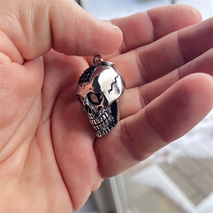 Kaulakoru "Big Skull"