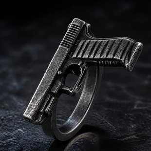 Maverick – oksidoitu statement-sormus rouhealla designilla