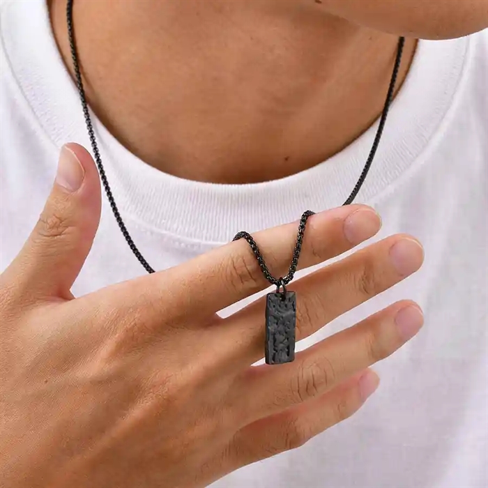 Auric Black Forge – Miesten kaulakoru mustasta teräksestä