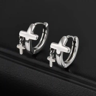 Miesten korvakoru ruostumattomasta teräksestä kaksoisristillä